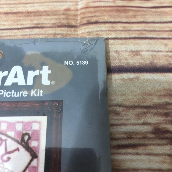 WonderArt Stitchery ~ Kit No. 5139 ~ “Stitchery is Dear to My Heart” ~ 5" x 7" - Picture 4 of 5